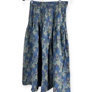 Vintage Laura Ashley 90s skirt with pleats modern size small